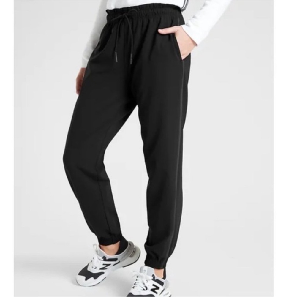 Athleta Metropolis Jogger in PrimaTwill Size 0